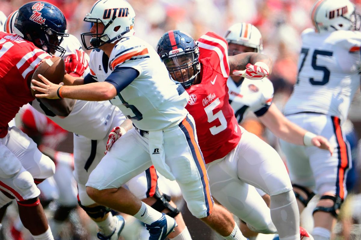 29-Robert-Nkemdiche-Jarod-Neal-X159910_TK1_0964.jpg